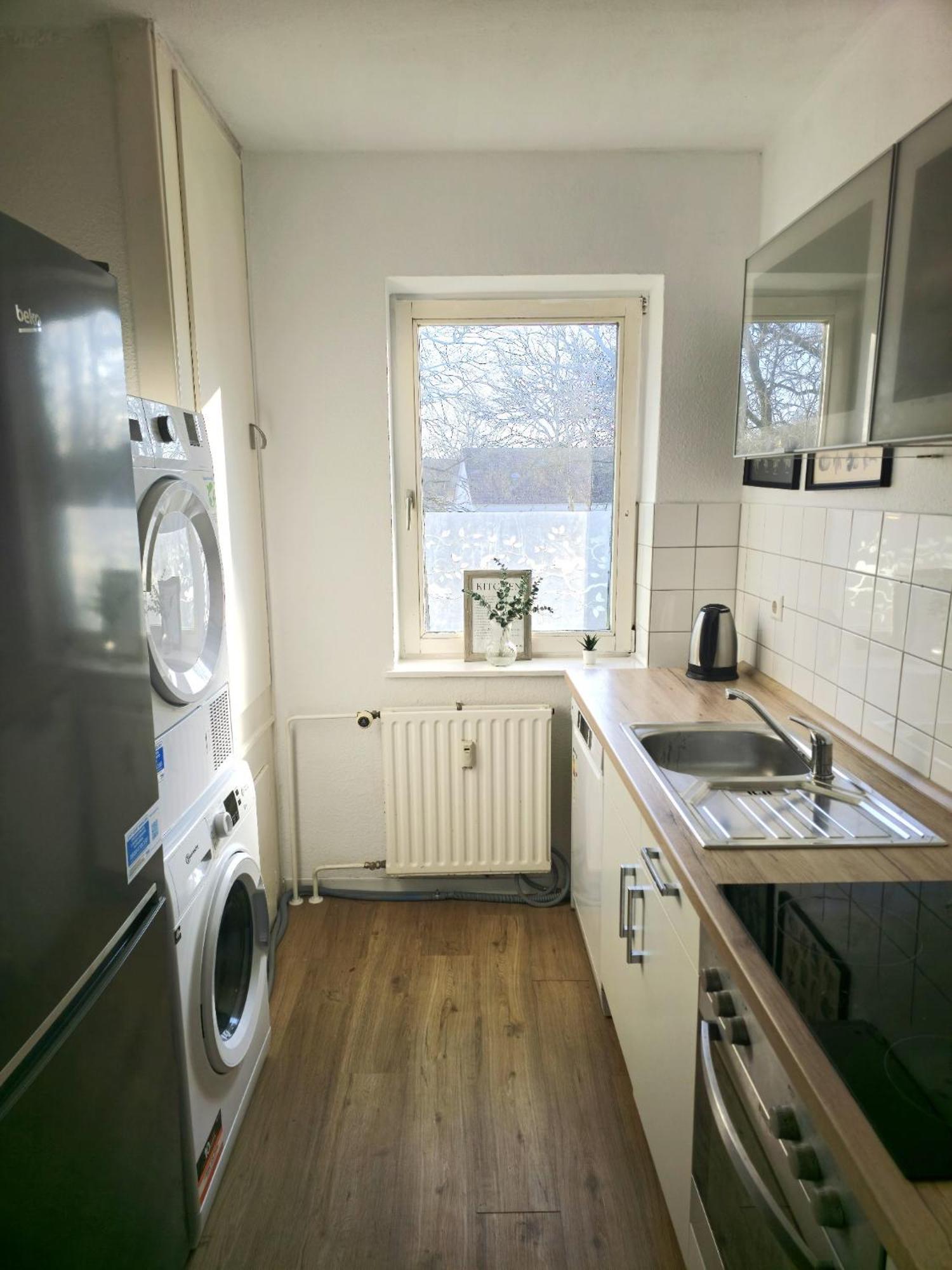 Zentrale 3-Zimmer Wohnung Mit Balkon - Perfekt Fuer Monteure Und Familien Neumuenster Ngoại thất bức ảnh